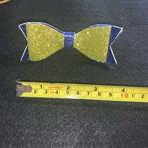 Hair bow/ Clip. Michigan Colors